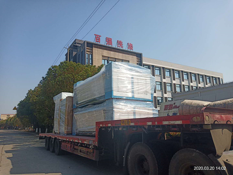 百強洗滌設備-洗脫機，烘干機，燙平機發貨四川